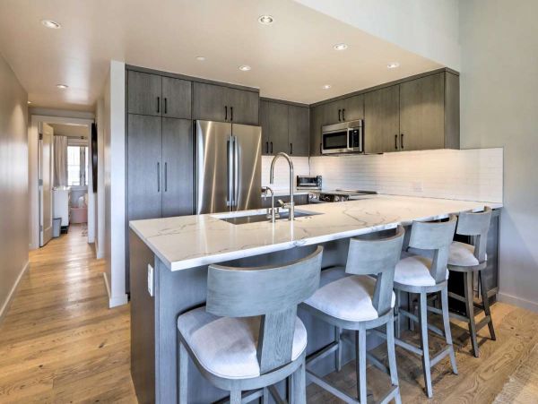 Lovely Snowmass 3 Bedroom Vacation Condo