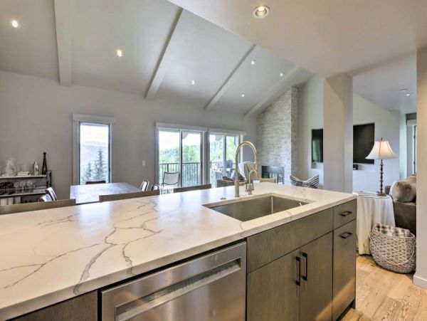 Lovely Snowmass 3 Bedroom Vacation Condo