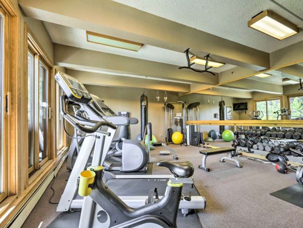 Lovely Snowmass 3 Bedroom Vacation Condo
