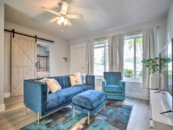 Lovely 4 Bedroom Home with Pool in Deerfield Beach