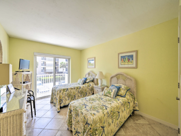 Bonita Springs 2 Bedroom Vacation Condo