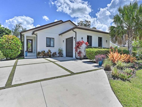 Bonita Springs Home 1031311