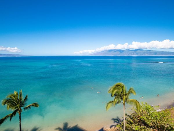 Two Bedroom Luxury Vacation Condo with Panoramic Ocean Views