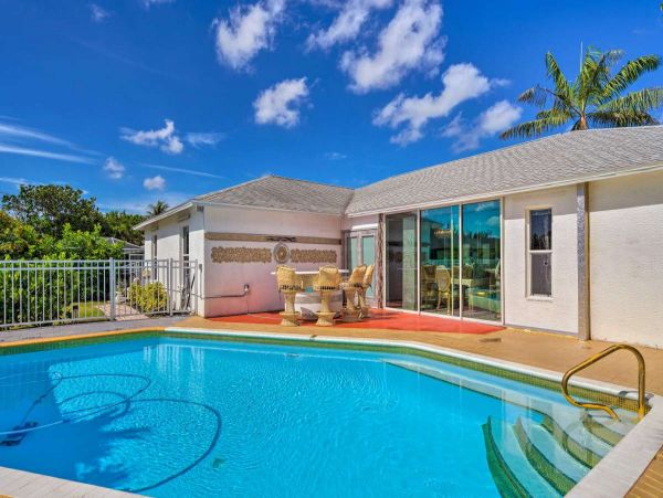 Cape Coral Home 1031392