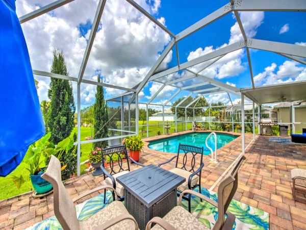 Cape Coral Vacation Pool Home Sleeps 6 Guests