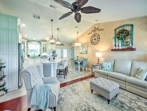 Cape Coral Vacation Pool Home Sleeps 6 Guests