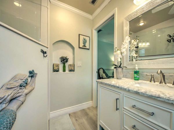 Cape Coral Vacation Pool Home Sleeps 6 Guests