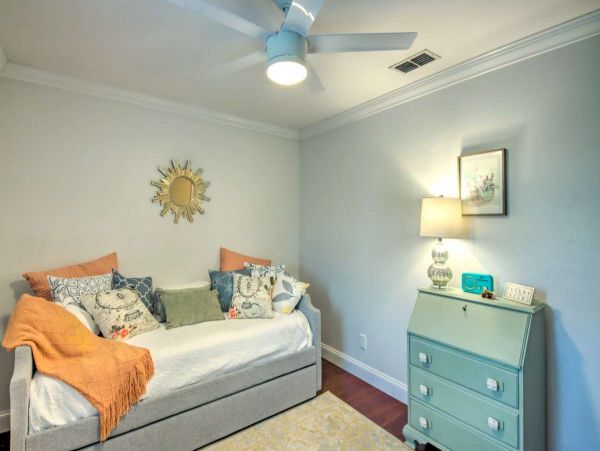 Cape Coral Vacation Pool Home Sleeps 6 Guests
