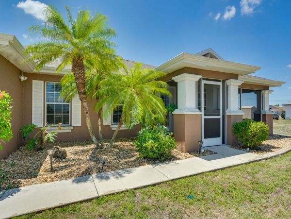 Cape Coral Vacation Rental with Pool & Lanai Near Beaches