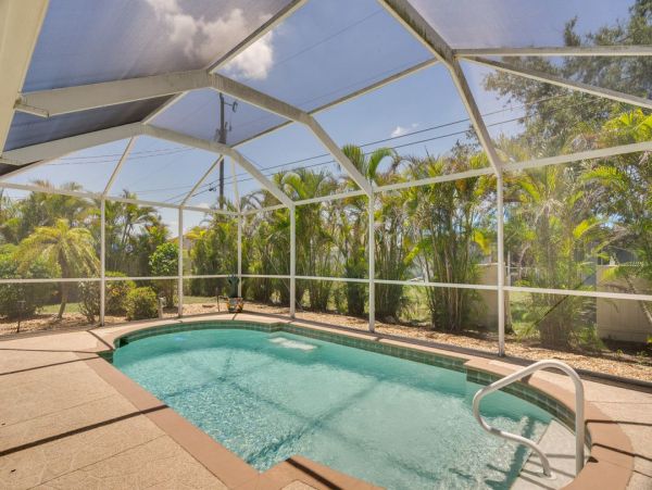 Cape Coral Vacation Rental with Pool & Lanai Near Beaches