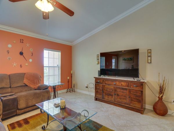 Cape Coral Vacation Rental with Pool & Lanai Near Beaches