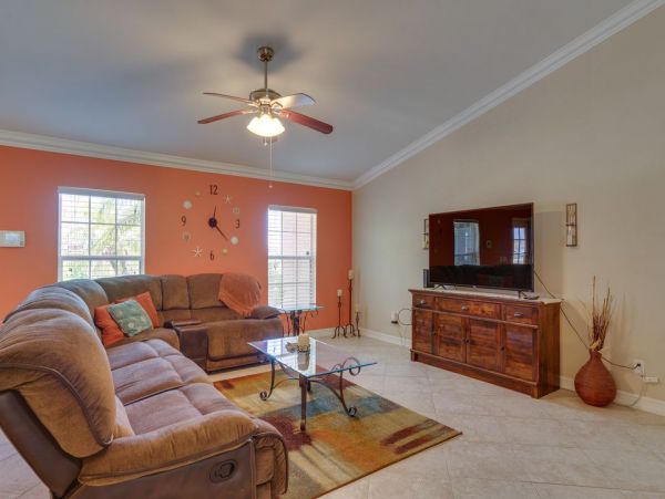 Cape Coral Vacation Rental with Pool & Lanai Near Beaches