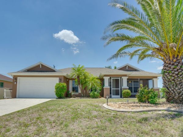 Cape Coral Vacation Rental with Pool & Lanai Near Beaches