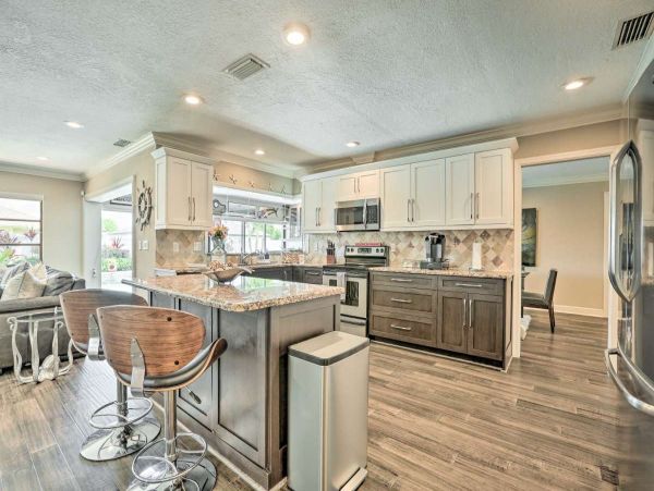 Luxury Cape Coral Escape with Pool