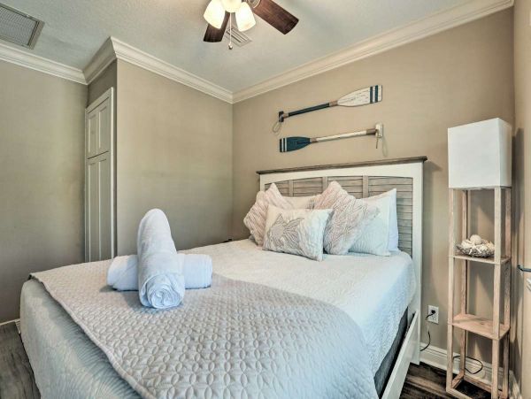 Luxury Cape Coral Escape with Pool