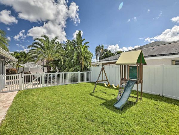 Luxury Cape Coral Escape with Pool