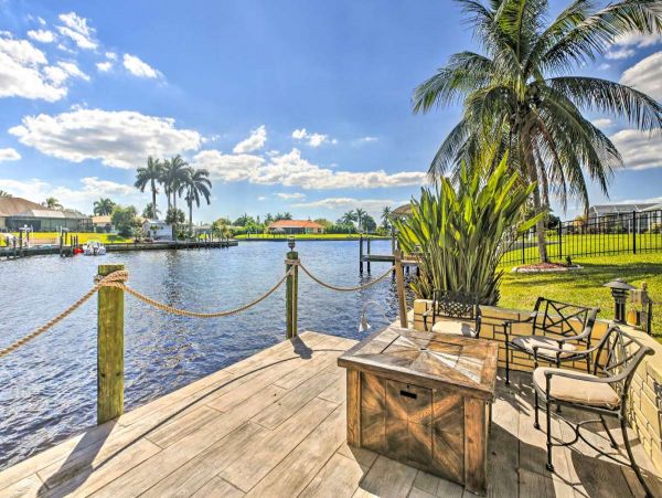 Cape Coral Retreat with 4 Bedrooms & Private Pool