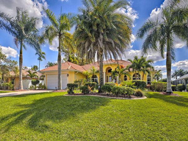 Cape Coral Retreat with 4 Bedrooms & Private Pool