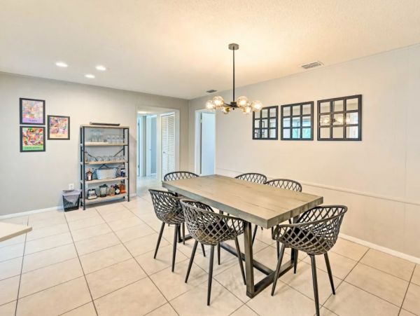 Charming Cape Coral Getaway Pool Vacation Home