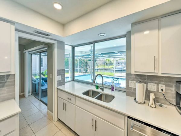 Charming Cape Coral Getaway Pool Vacation Home