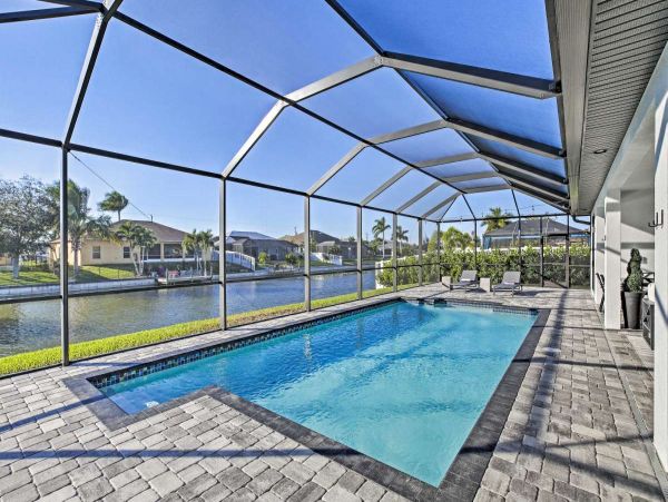 Elegant 3 Bedroom Vacation Canal Home in Cape Coral