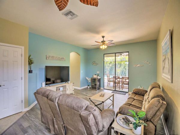 Cape Coral Vacation Home Four Bedroom