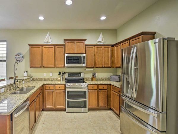Cape Coral Vacation Home Four Bedroom