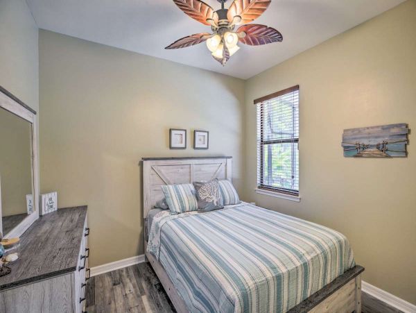 Cape Coral Vacation Home Four Bedroom