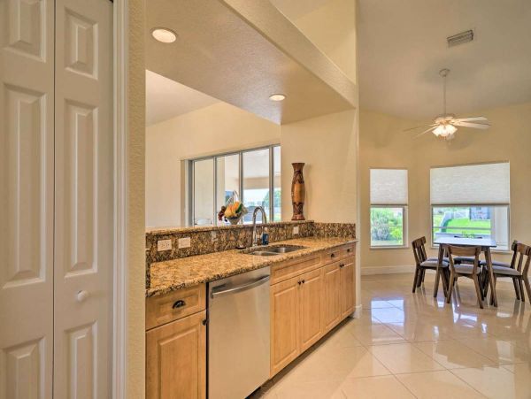 Cape Coral Vacation Pool Home Four Bedroom