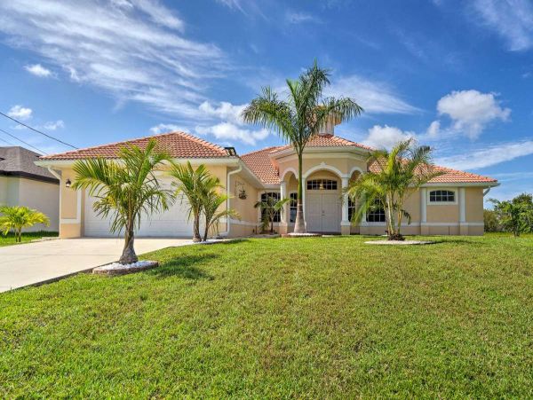 Cape Coral Vacation Pool Home Four Bedroom