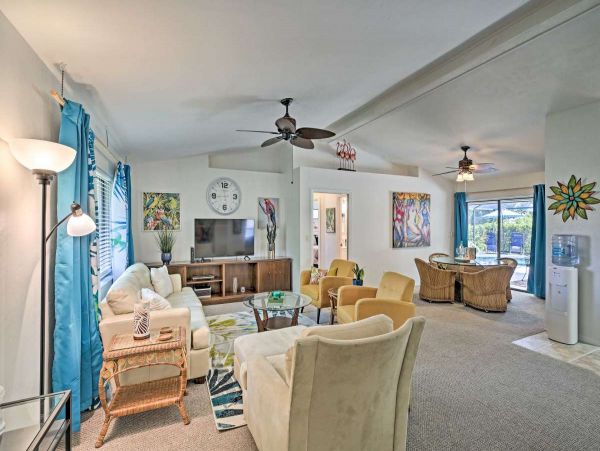 Cape Coral 3 Bedroom Vacation Home with Private Pool