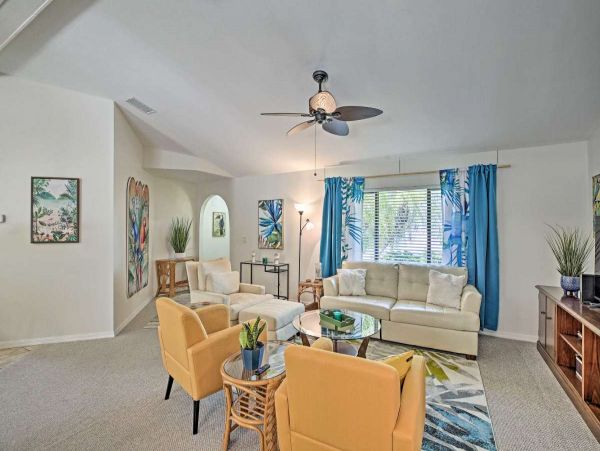 Cape Coral 3 Bedroom Vacation Home with Private Pool