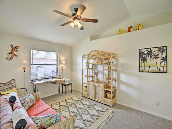 Cape Coral 3 Bedroom Vacation Home with Private Pool