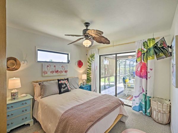 Cape Coral 3 Bedroom Vacation Home with Private Pool