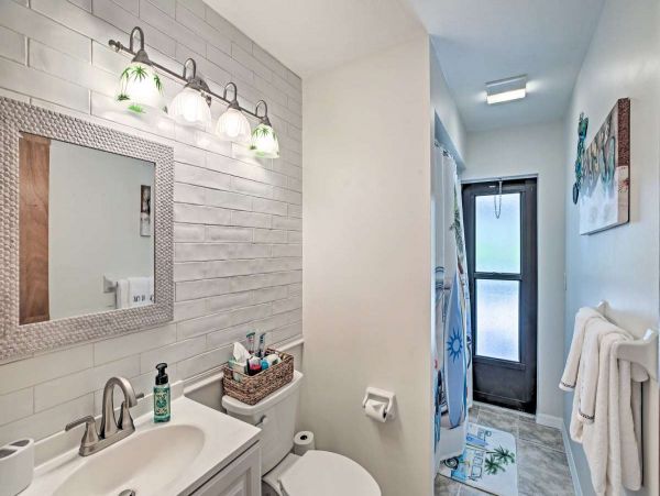 Cape Coral 3 Bedroom Vacation Home with Private Pool