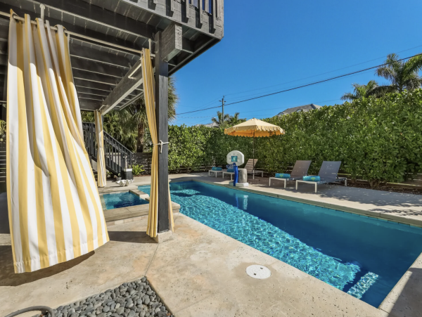 Oceanfront Luxury Vacation Home Isle of Palms