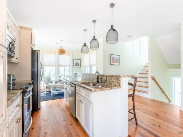 Isle of Plams Six Bedroom Stunning Coastal Retreat