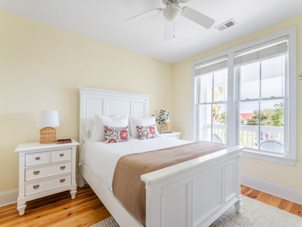 Isle of Palms Walk to Beach Two Home Rental Sleeps 28 Guests