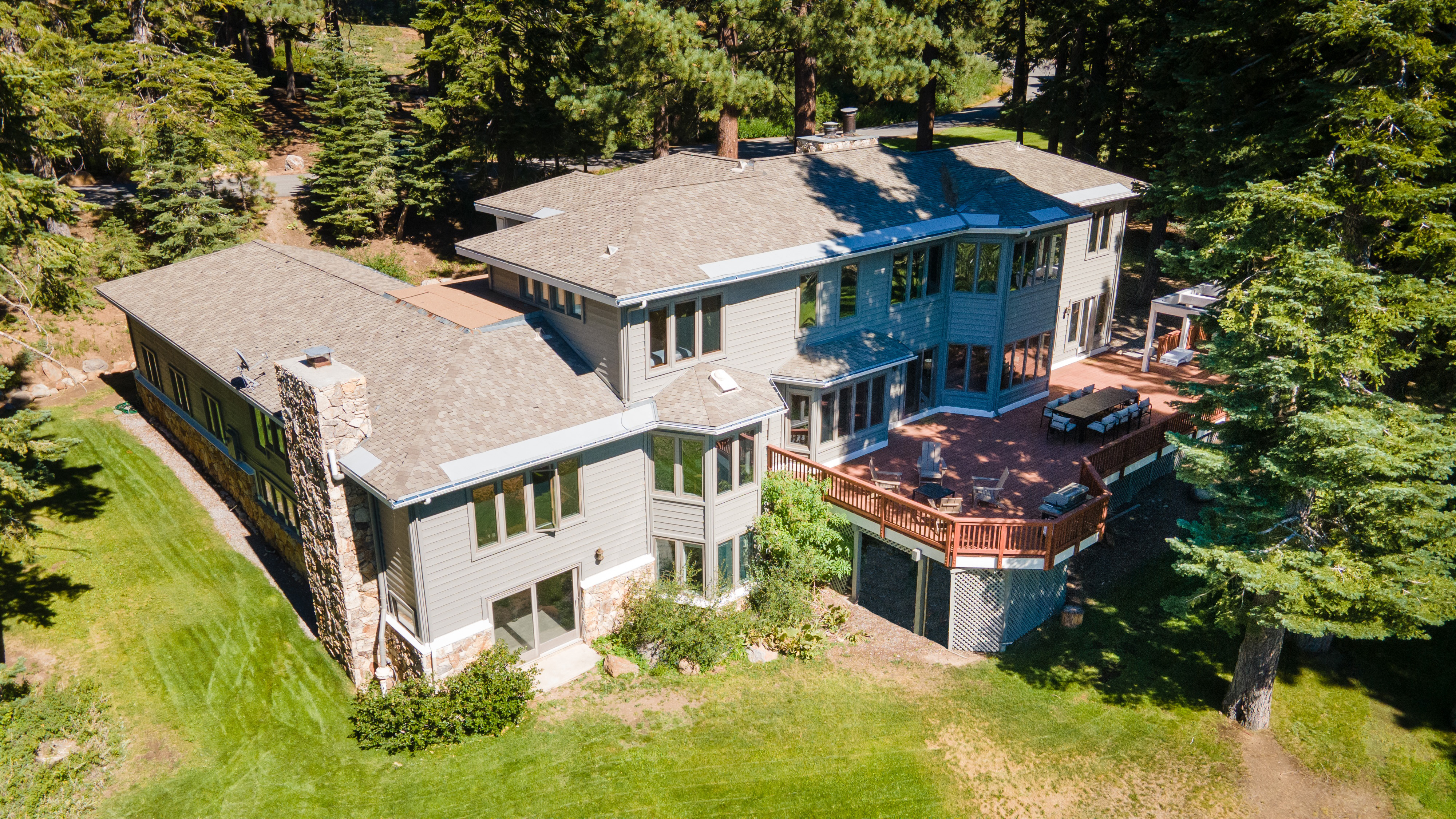 Stunning Vacation Rental 4 Bedrooms in Lake Tahoe