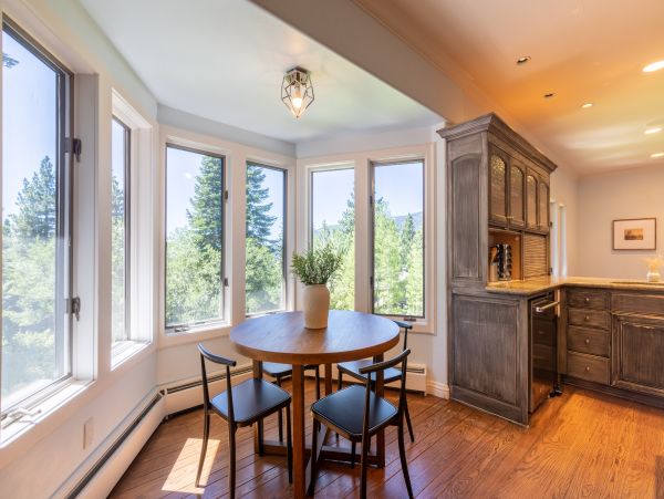 Stunning Vacation Rental 4 Bedrooms in Lake Tahoe