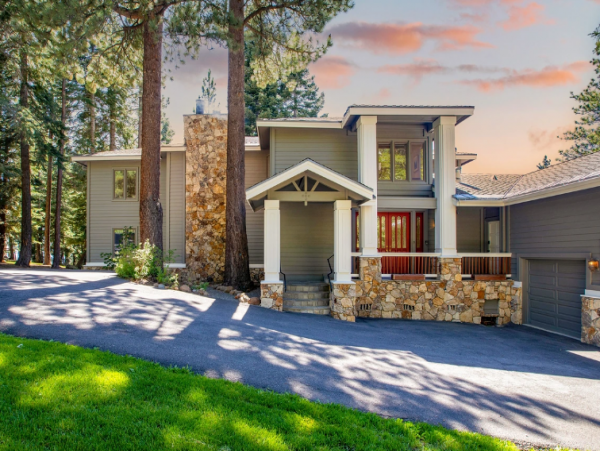Stunning Vacation Rental 4 Bedrooms in Lake Tahoe