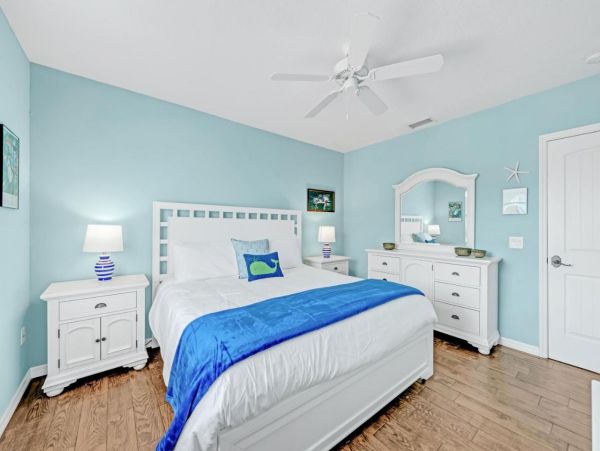 A Serene 3 BR Coastal Home with Pool in Holmes Beach A Block to Beach
