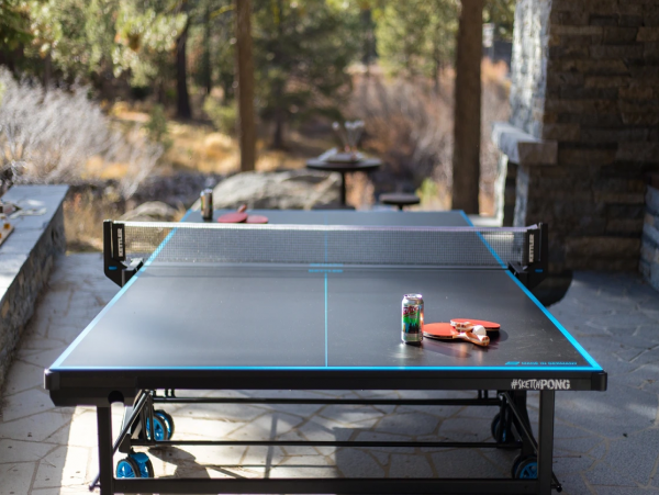 Truckee River Vacation Home with 6 Bedroom & Fire Pit