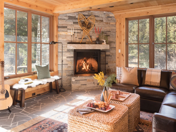 Truckee River Vacation Home with 6 Bedroom & Fire Pit