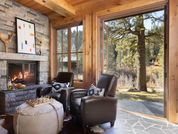 Truckee River Vacation Home with 6 Bedroom & Fire Pit