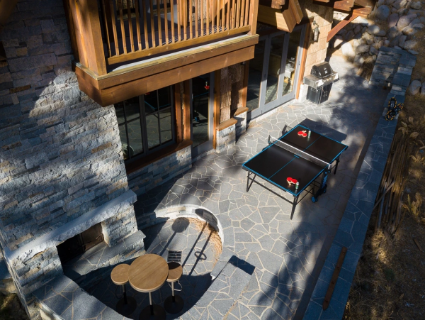 Truckee River Vacation Home with 6 Bedroom & Fire Pit