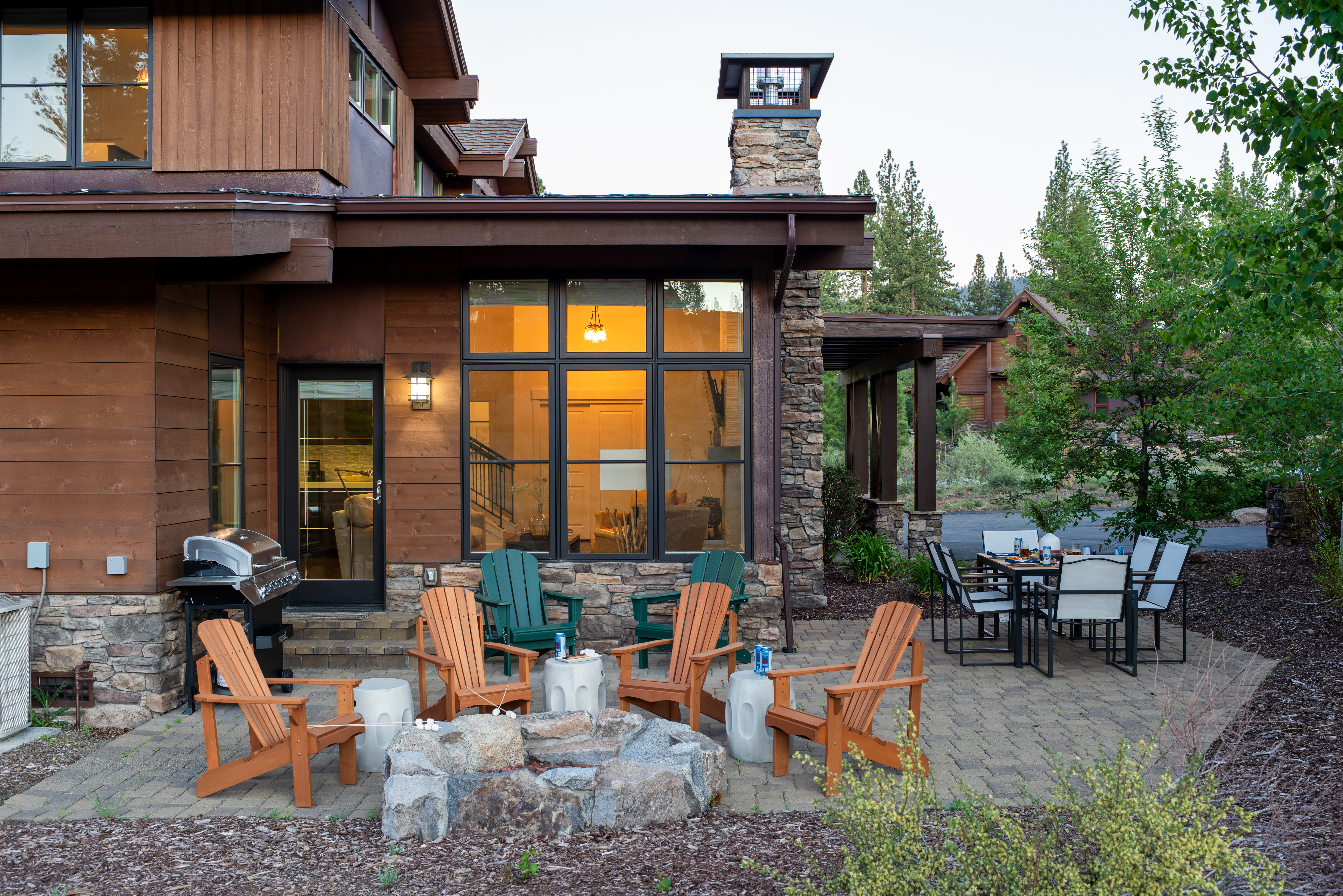 Truckee Modern Mountain Rental Sweeping Treetop Views
