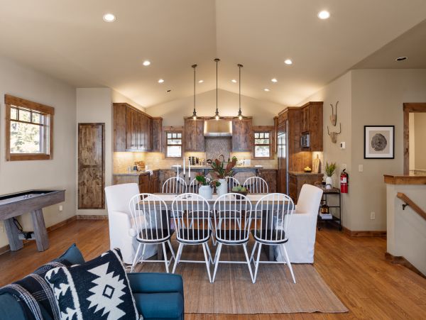 Tahoe Gorgeous Lakefront Four Bedroom Vacation Rental
