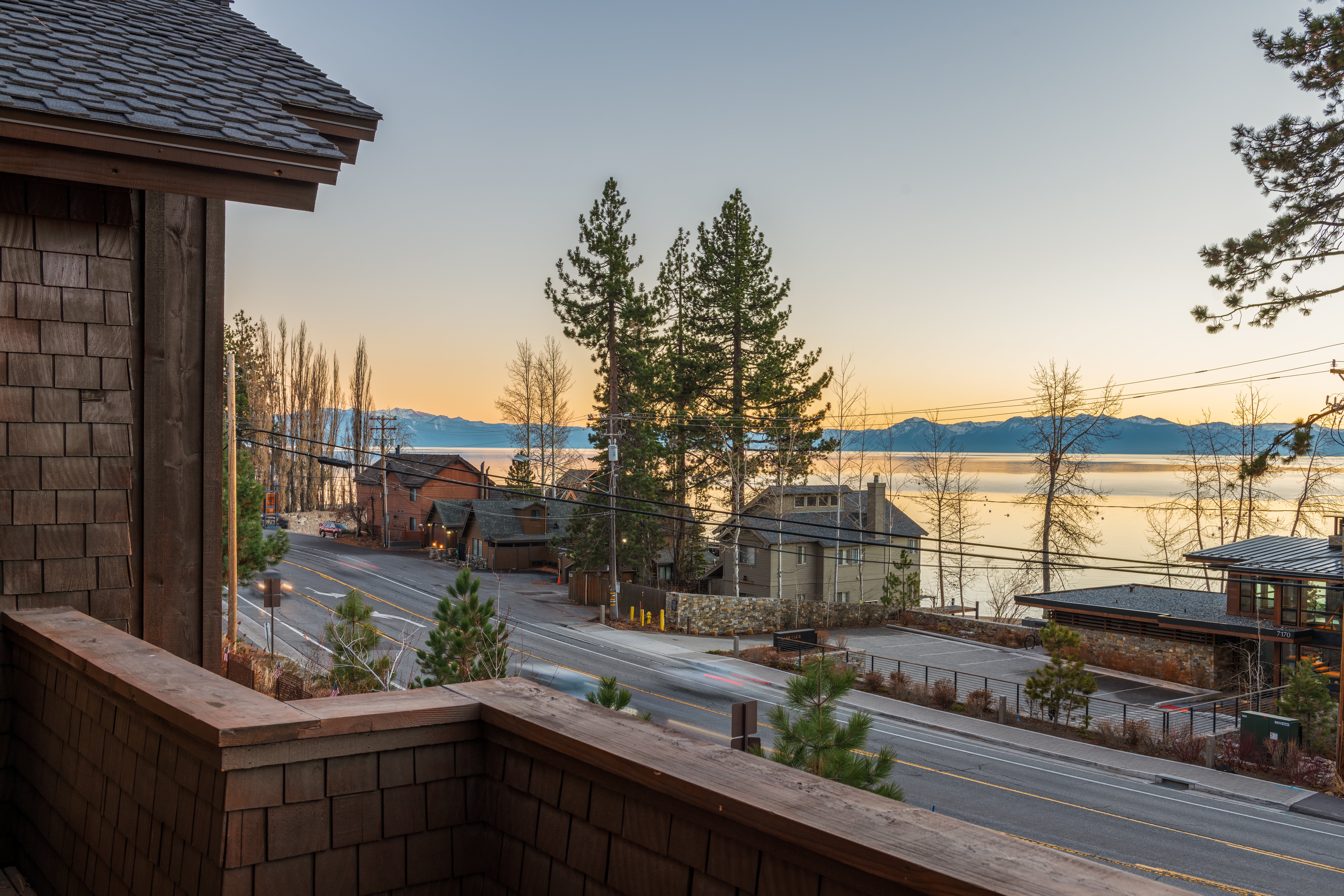 Tahoe Gorgeous Lakefront Four Bedroom Vacation Rental