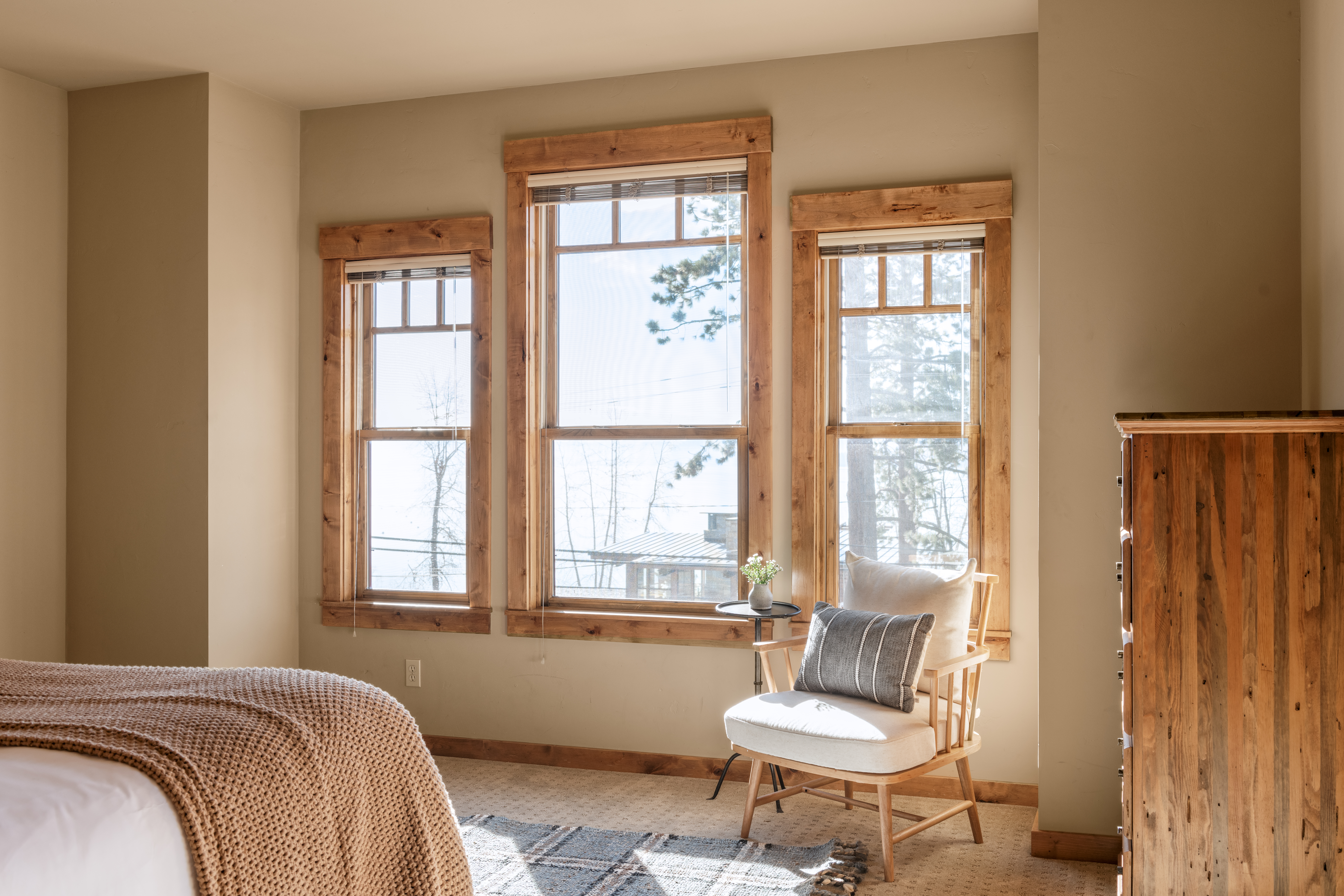 Tahoe Gorgeous Lakefront Four Bedroom Vacation Rental